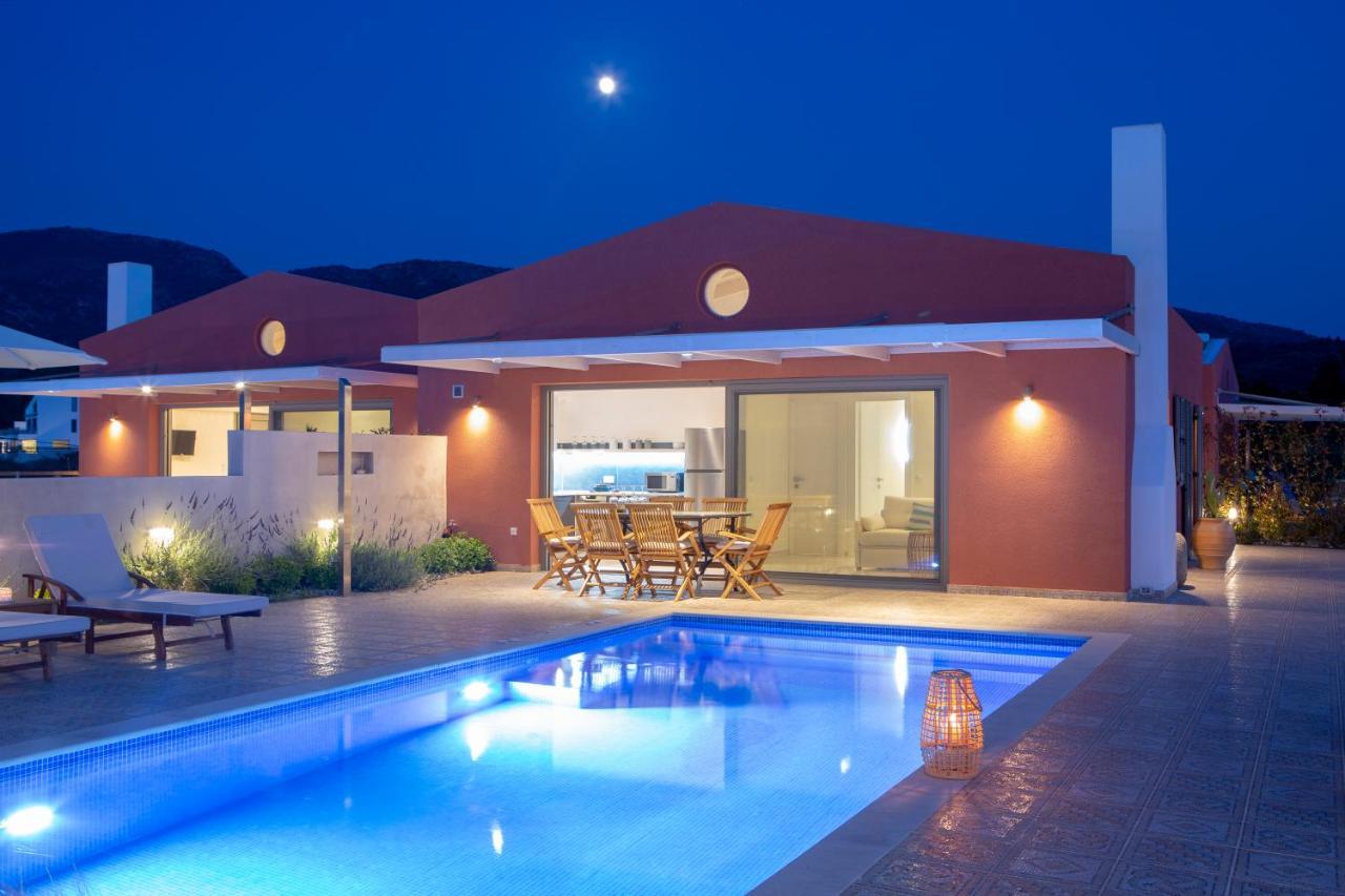Avraam Sunset With Private Heated Pools Villa