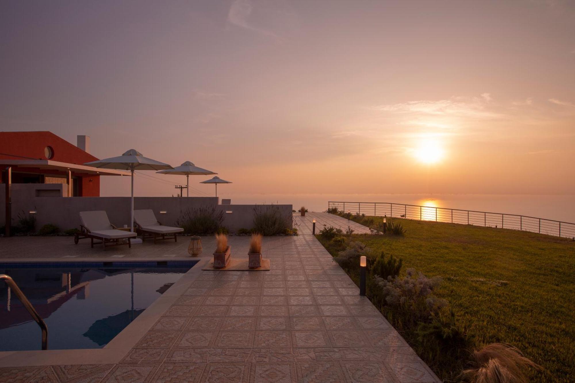 Avraam Sunset With Private Heated Pools Villa Kalamítsi