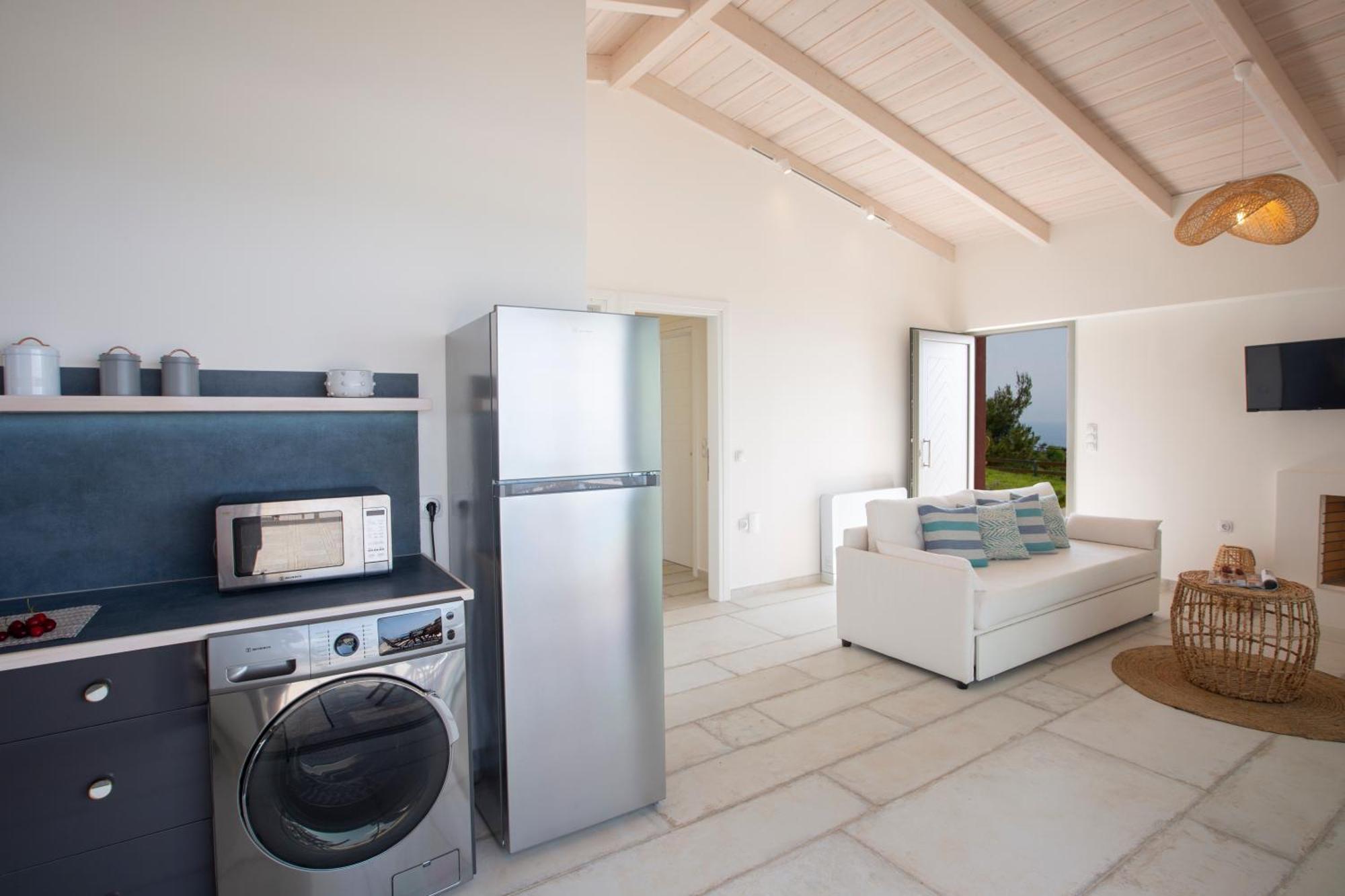 Avraam Sunset With Private Heated Pools Kalamitsi (Lefkada)