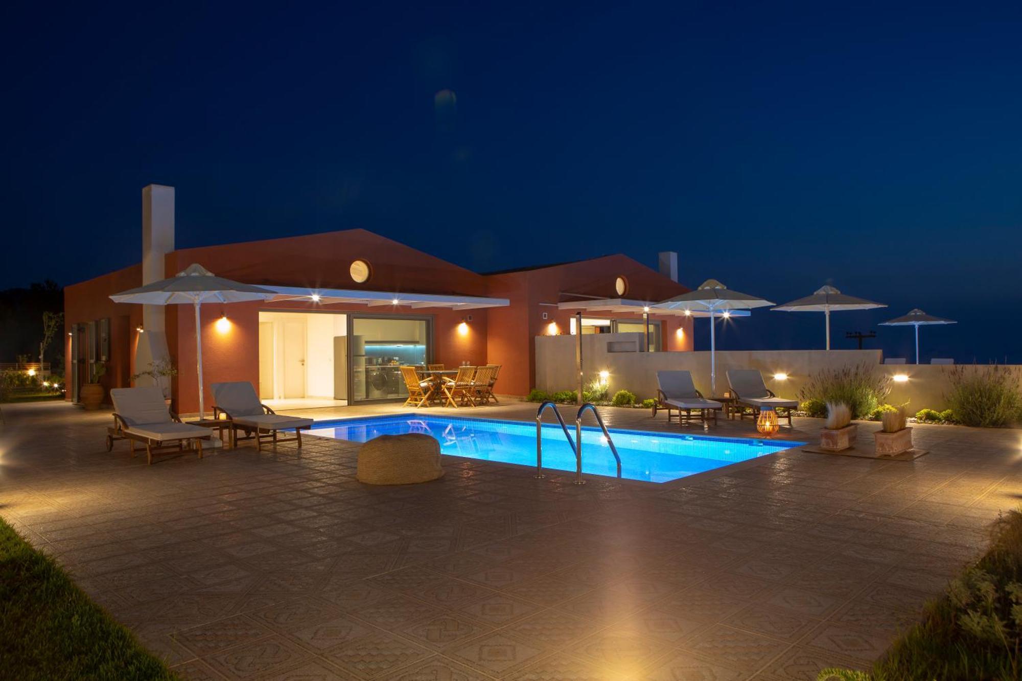 Avraam Sunset With Private Heated Pools Villa *