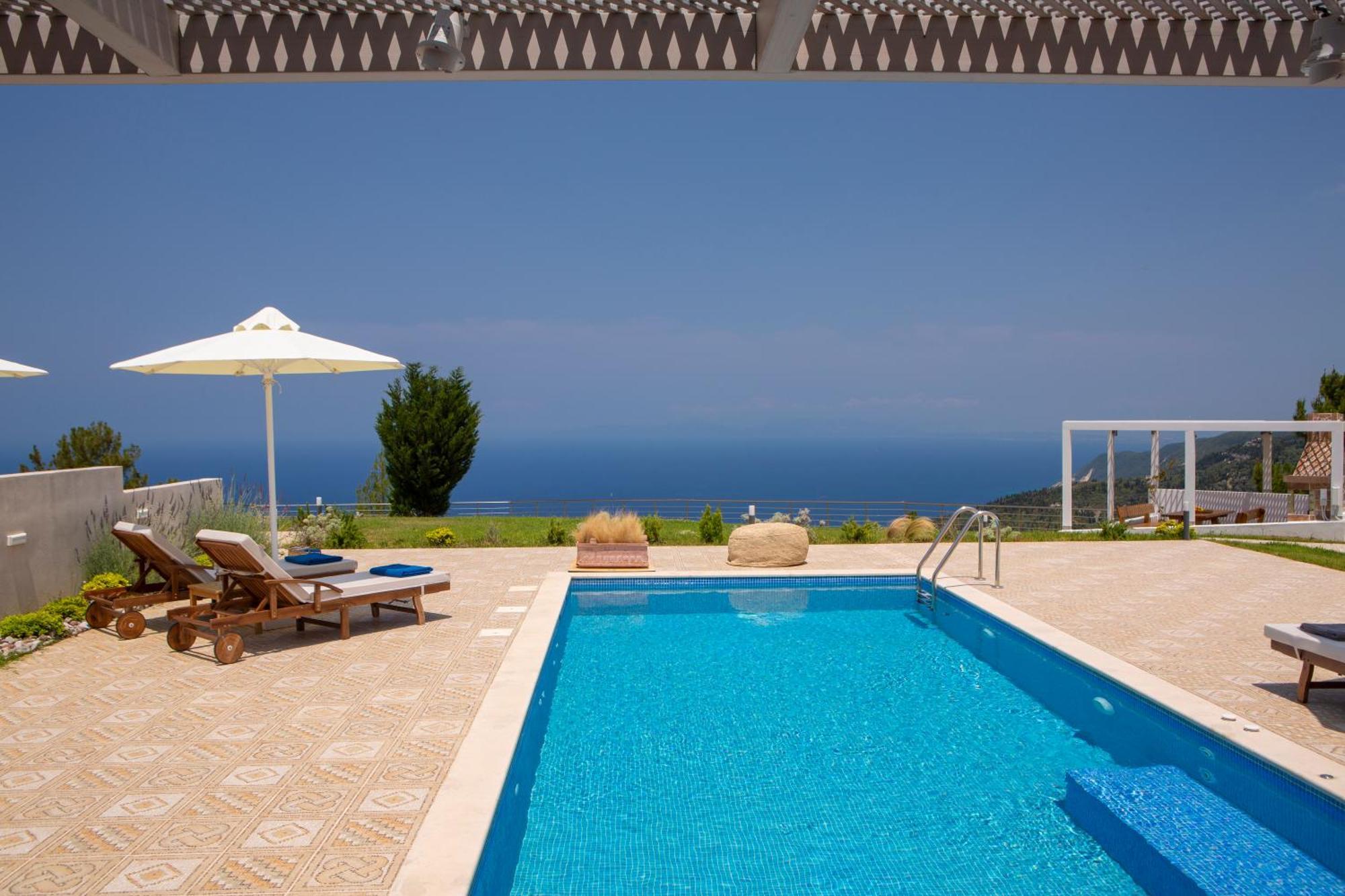 Avraam Sunset With Private Heated Pools