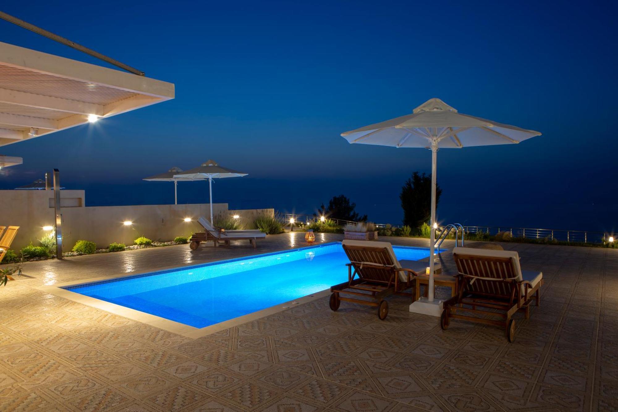 Villa Avraam Sunset With Private Heated Pools