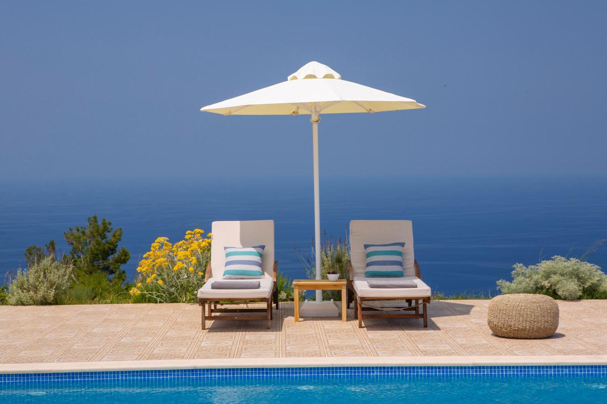 Avraam Sunset With Private Heated Pools