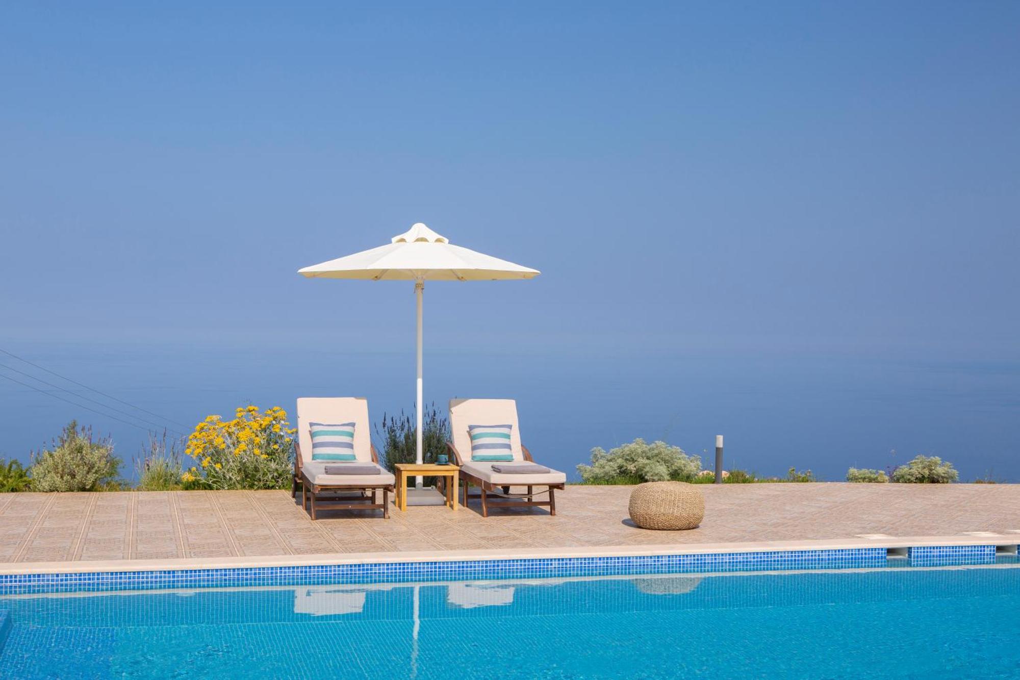 Villa Avraam Sunset With Private Heated Pools Kalamitsi (Lefkada)